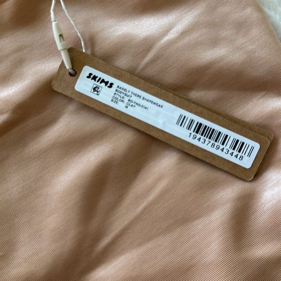 SKIMS Barley There Scoop Bodysuit Clay Size M - Picture 10 of 10